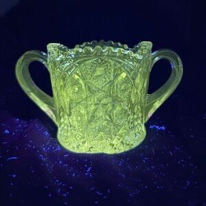 Manganese 3” Antique MCKEE Fentec Clear Pressed Glass Open Sugar Dish